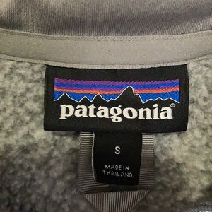 Brand Patagonia, sweater for women, is worn, polyester